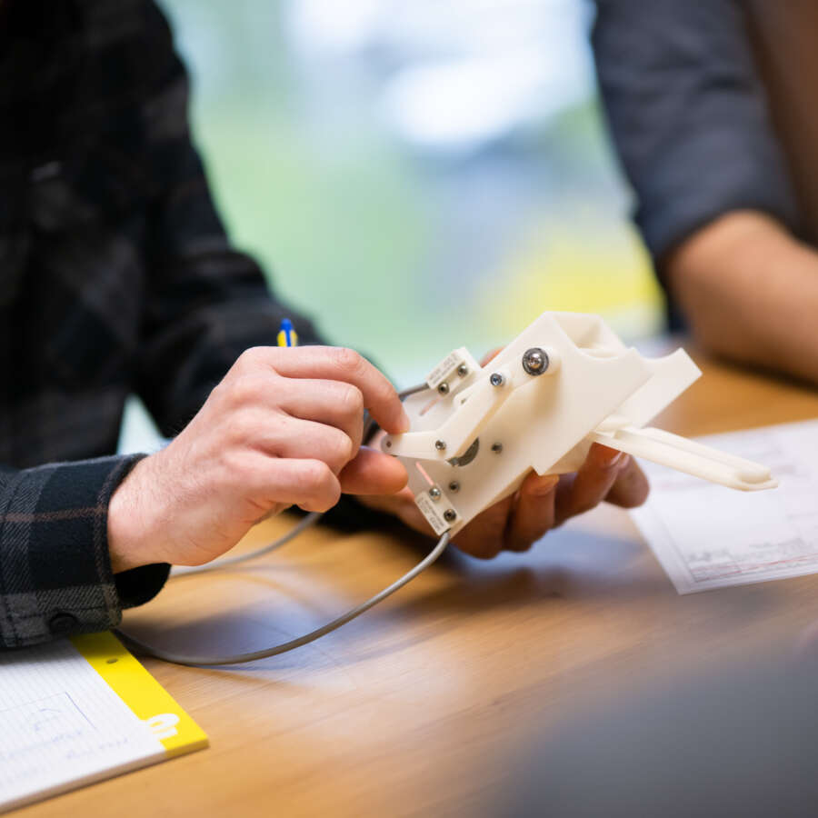 Aceon at work 59 1800px